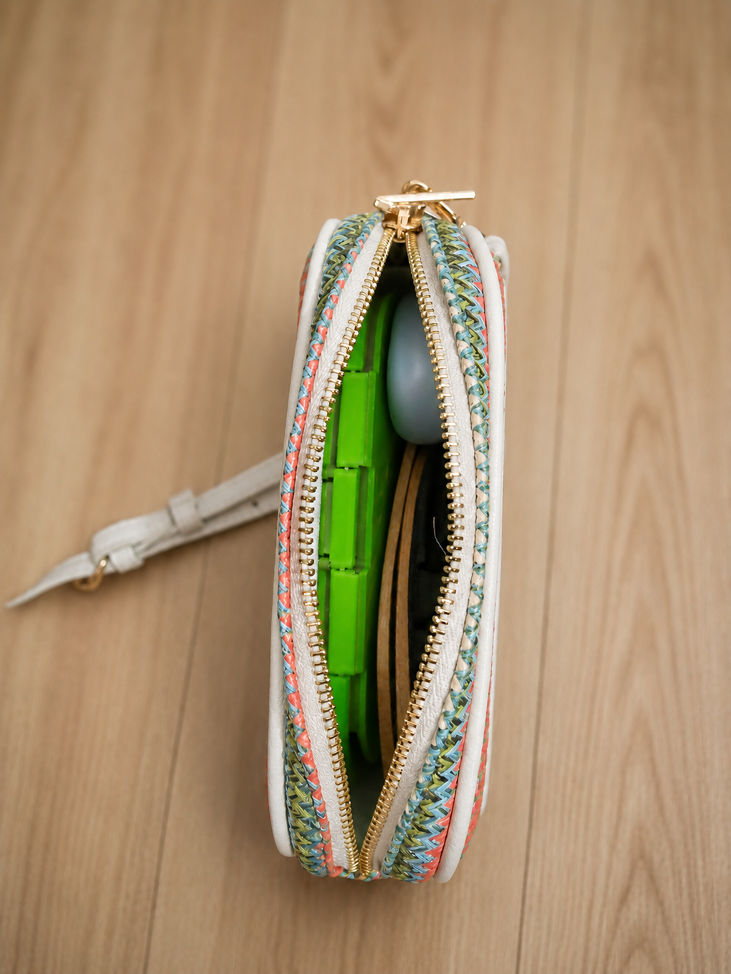 Can-Go Slice™ – Foldable Slim Can 6 Pack Holder